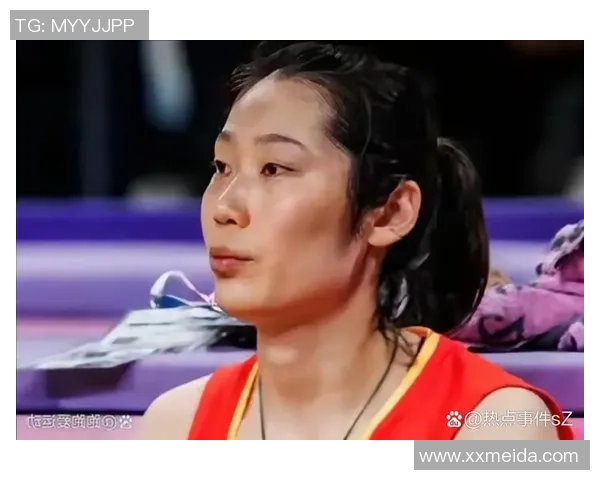 有排面：艾格努加比为豫排加油！朱婷辅导上线，或接过郎导衣钵